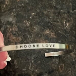 NWOT! "CHOOSE LOVE" Inspirational Mantra Band - Stacking Bracelet! Cuff braclet